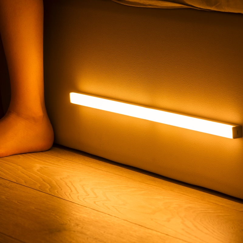 شريط إضاءة LED يعمل بالحساس